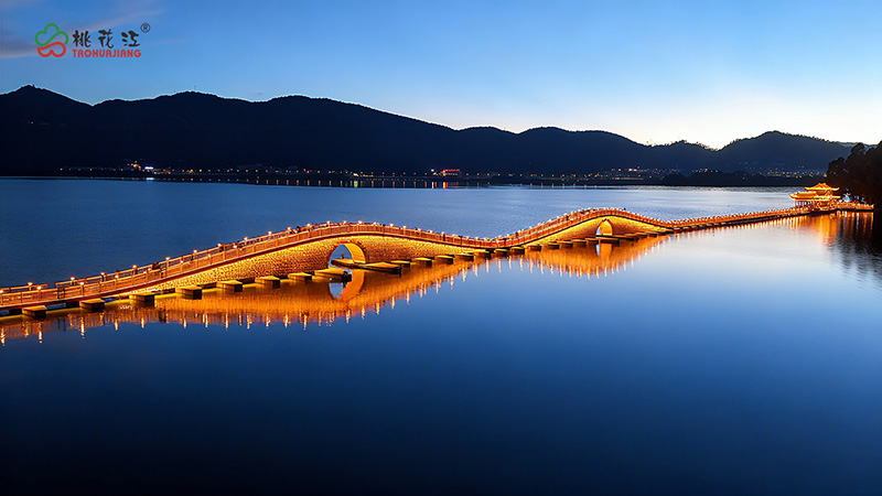 昆明滇池開合浮橋